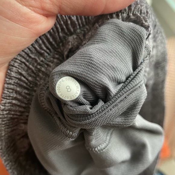 Lululemon Hotty Toddy Shorts Size 8 - Picture 8 of 8